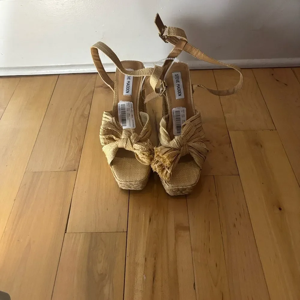 Steve Madden ROMEY Natural Raffia Bow Platform Sandals - Legs for Days